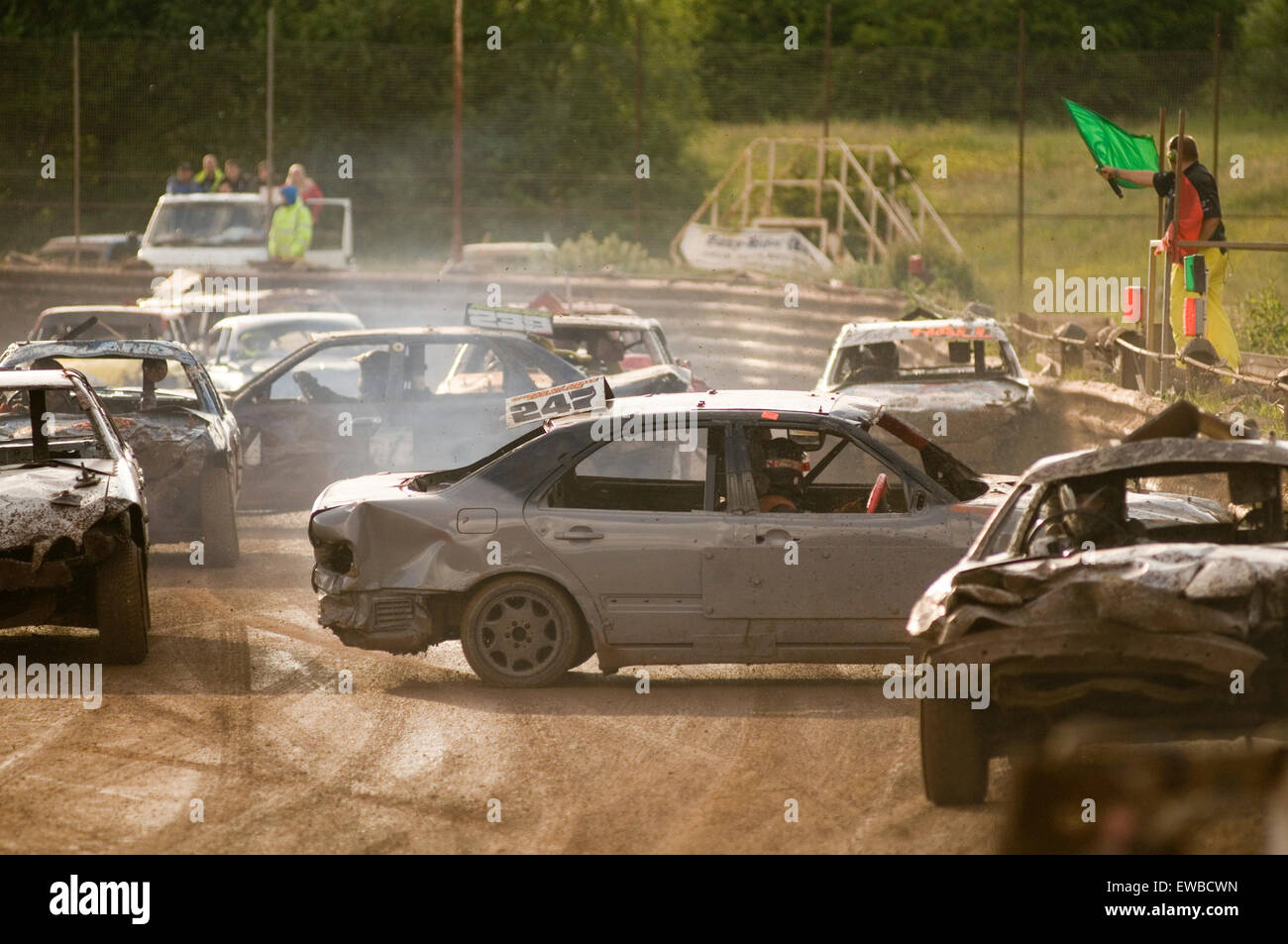 Race car green flag hi-res stock photography and images - Alamy