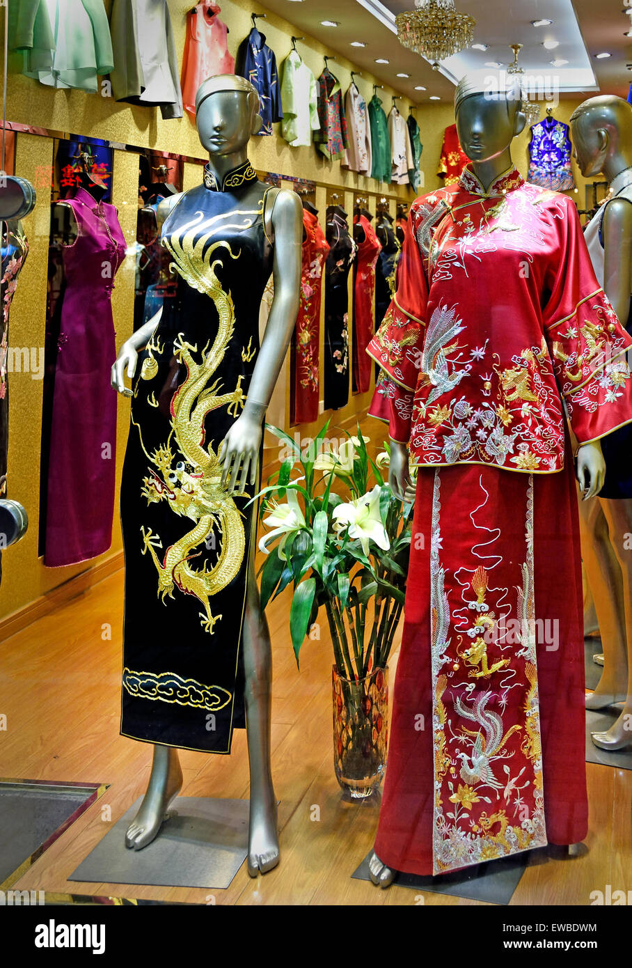 Chinese fashion hi-res stock photography and images - Alamy