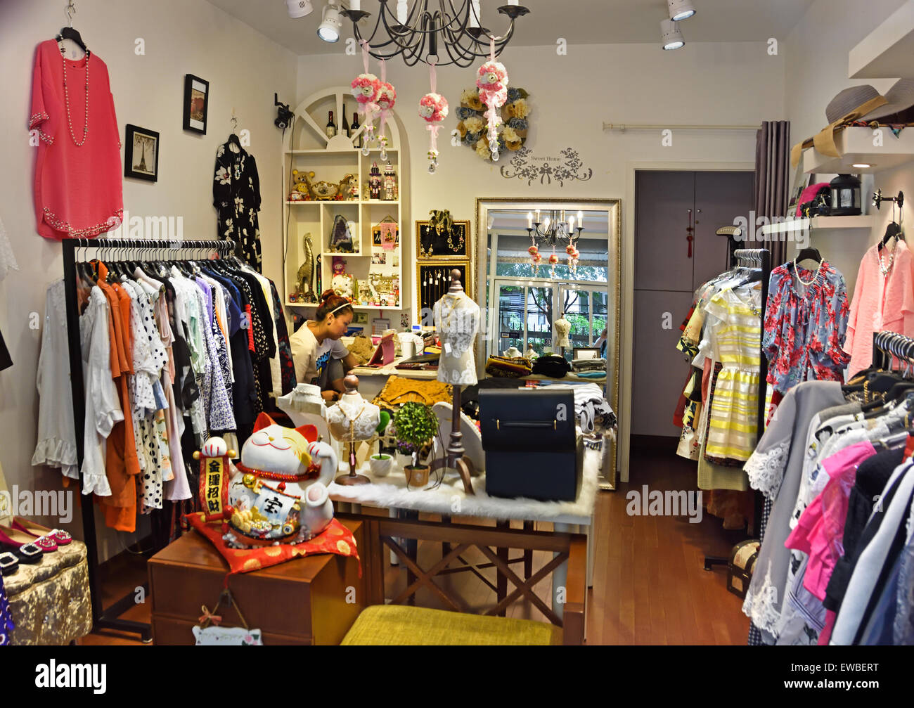Chinese boutique store clothing
