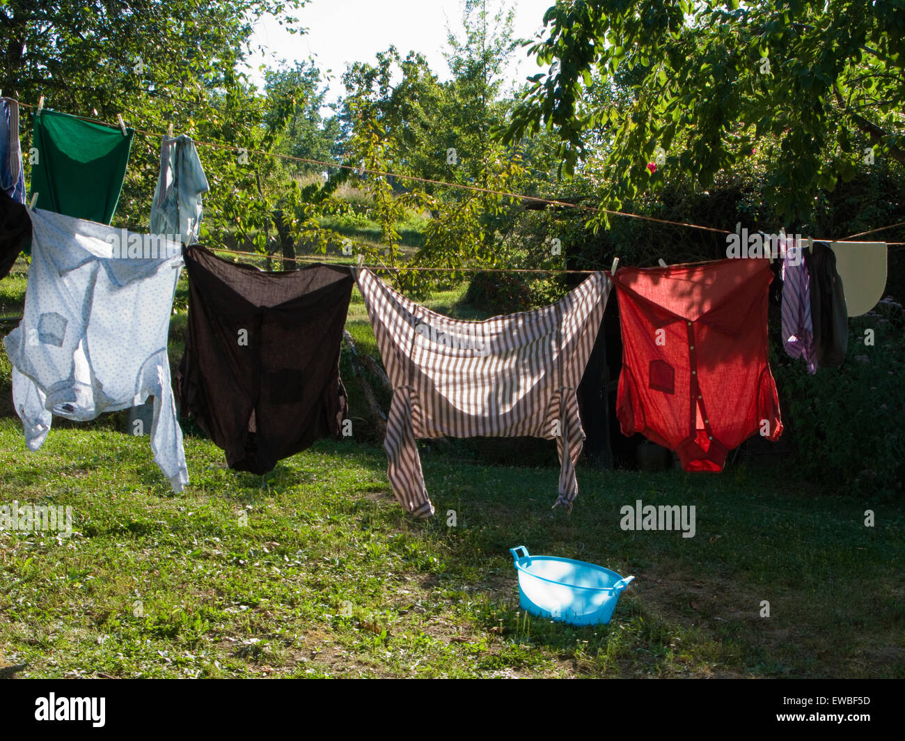 Air drying laundry hires stock photography and images Alamy