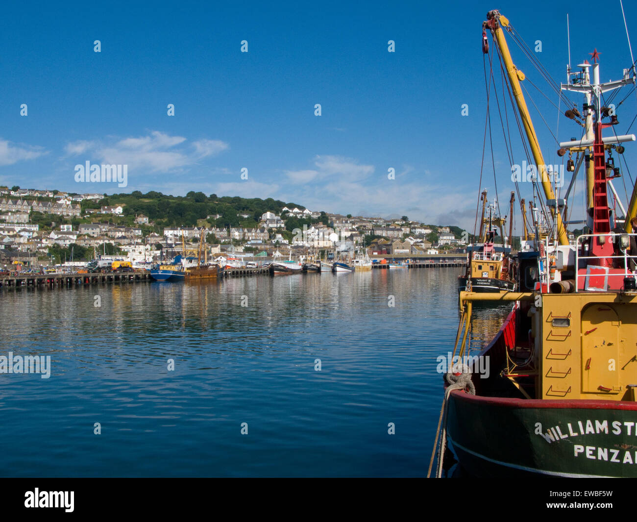 Newlyn, Cornwall (UK) fishing town harbour Stock Photo Alamy
