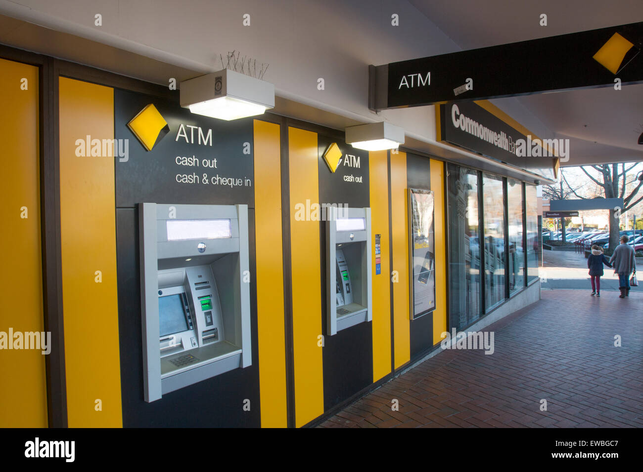 Commonwealth Bank Of Australia Cba Bank Branch In Manuka A Suburb Of Canberra In Act Cashpoint Atm Stock Photo Alamy
