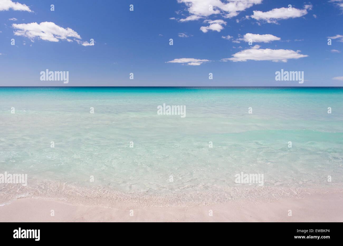 Crystal clear water and white sandy beach, Bay of Fires, Tasmania Stock Photo