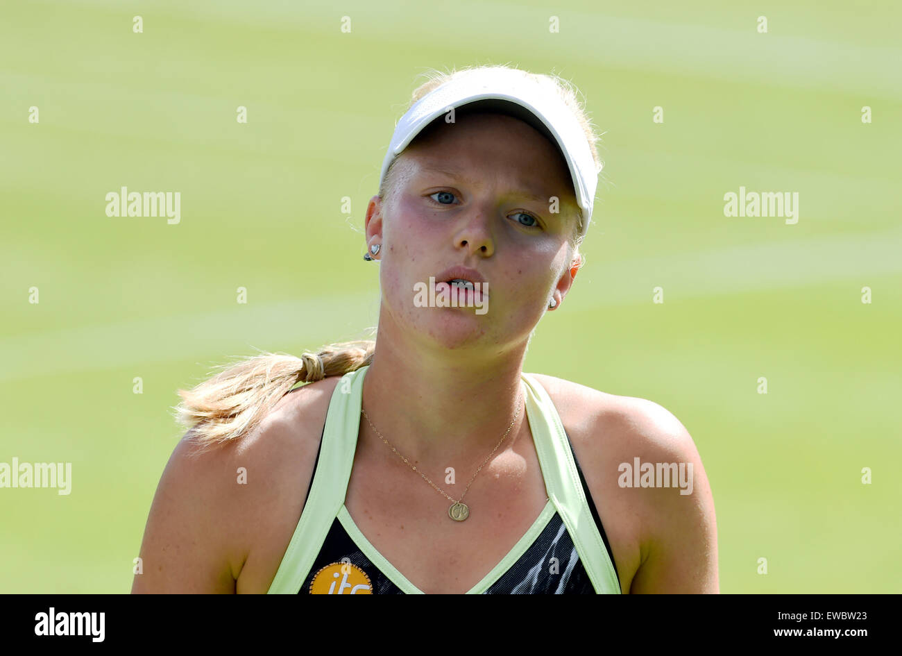 Eastbourne, Sussex, UK. 22nd June, 2015. Harriet Dart from Great Britain in action against Dominika Cibulkova of Slovakia at the Aegon International tennis tournament held in Devonshire Park Eastbourne Stock Photo