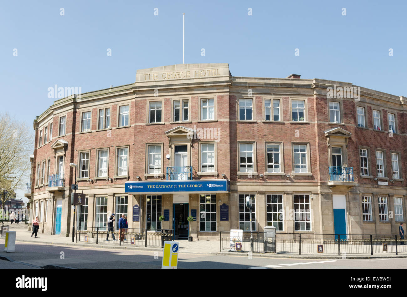 The former George Hotel Building in the centre of Wolverhampton which now houses tthe University of Wolverhampton's Gateway Stock Photo