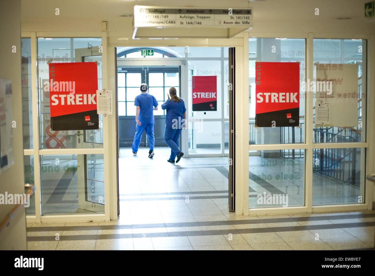 Berlin, Germany. 22nd June, 2015. Nurses of the Charite hospital are on strike in Berlin, Germany, 22 June 2015. The employees are demanding improved work conditions. Photo: Joerg Carstensen/dpa/Alamy Live News Stock Photo