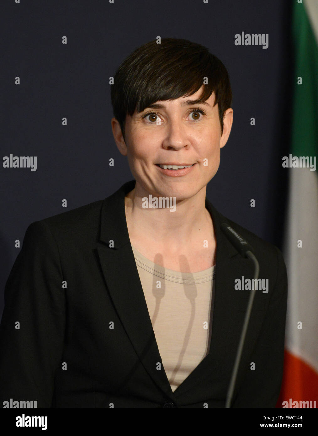 Muenster, Germany. 22nd June, 2015. Norwegian Defence Minster Ine Eriksen Soreide speaks during a press conference following a visit to the I. German/Netherlands Corps in Muenster, Germany, 22 June 2015. Photo: CAROLINE SEIDEL/dpa/Alamy Live News Stock Photo