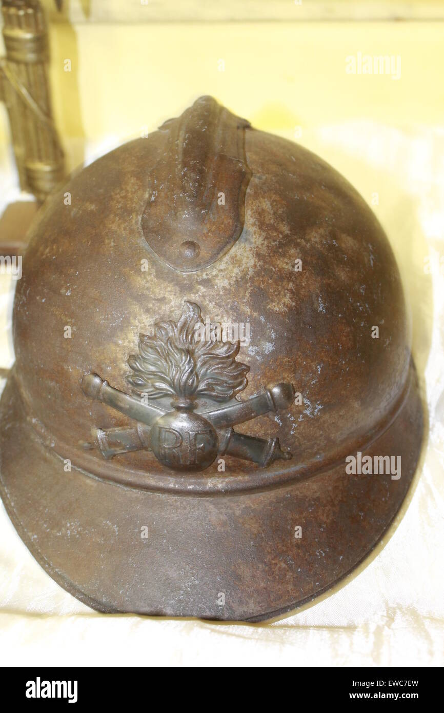 ancient helmet from the second world war Stock Photo - Alamy