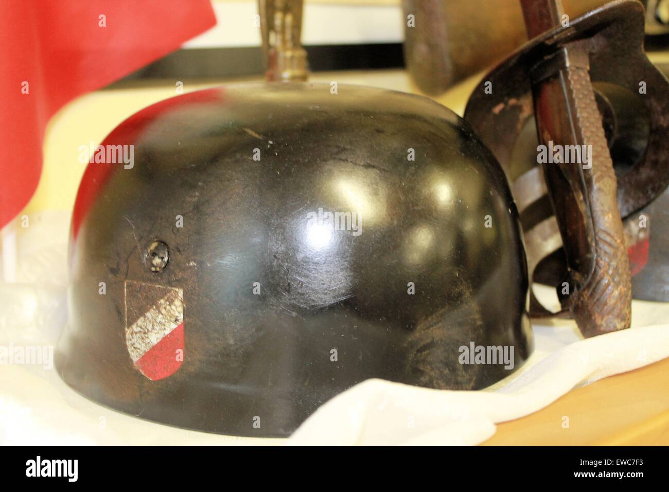 ancient helmet from the second world war Stock Photo - Alamy