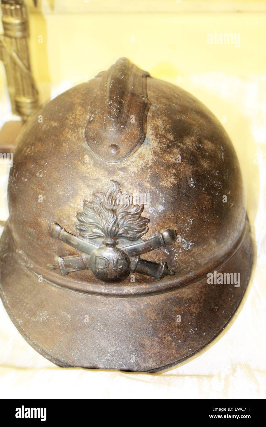 ancient helmet from the second world war Stock Photo - Alamy