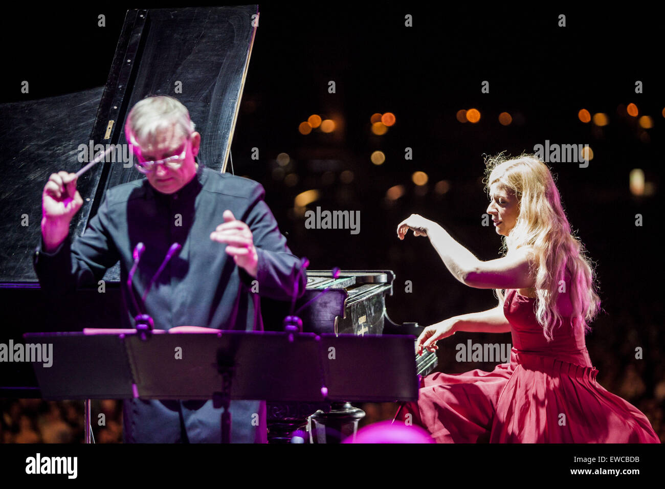 Donetsk, Donetsk oblast, Ukraine. 22nd June, 2015. Famous pianist Valentina Lisitsa, performs a concert dedicated to the 74th anniversary of the start of the Great Patriotic War.in Donetsk, Ukraine. © Celestino Arce/ZUMA Wire/ZUMAPRESS.com/Alamy Live News Stock Photo