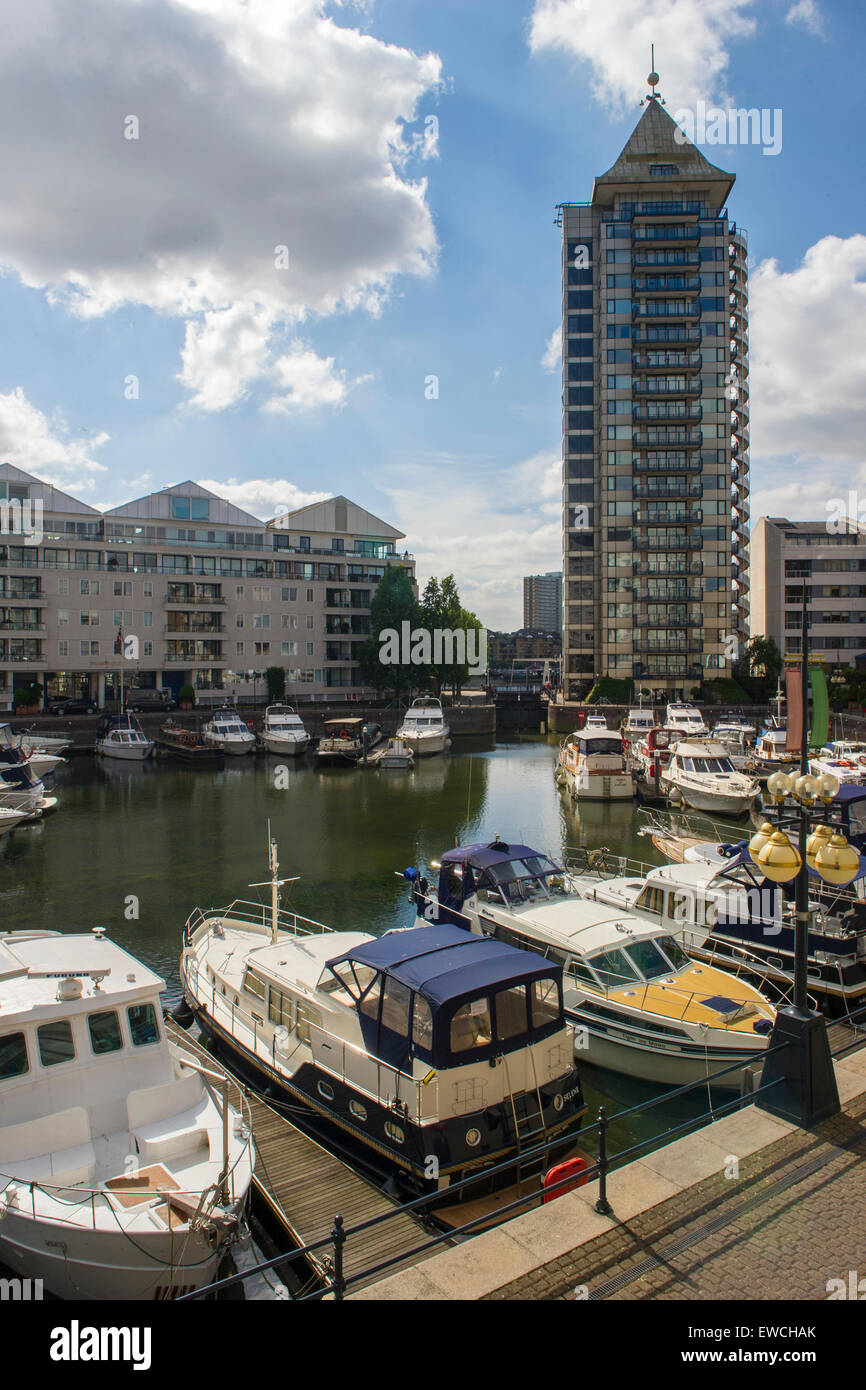 An alternative view of the Chelsea Haebour and Belvedere Building taken