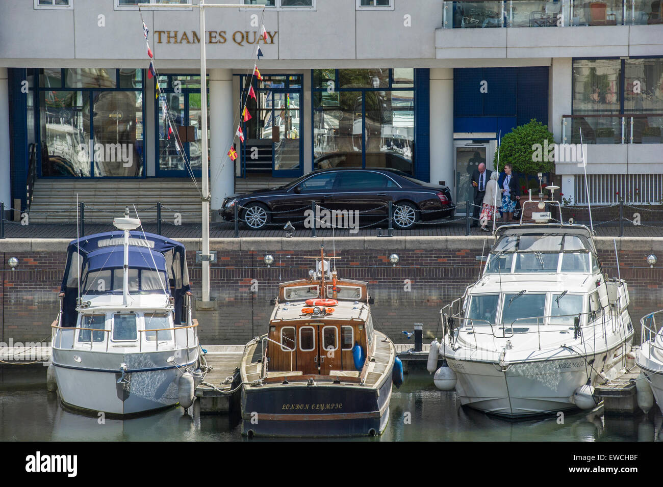 An alternative view of the Chelsea Haebour and Belvedere Building taken
