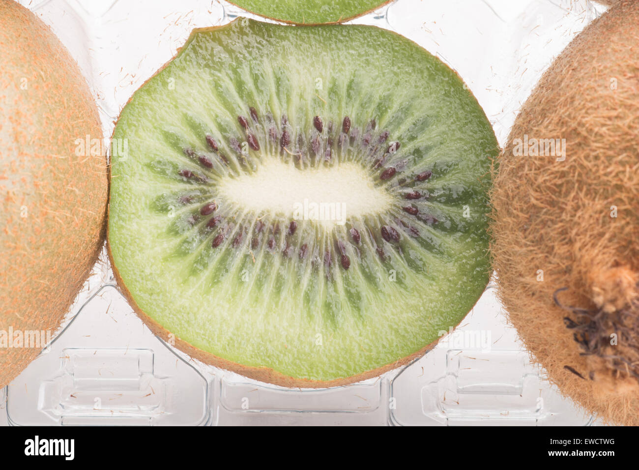 Kiwi fruit market hi-res stock photography and images - Alamy