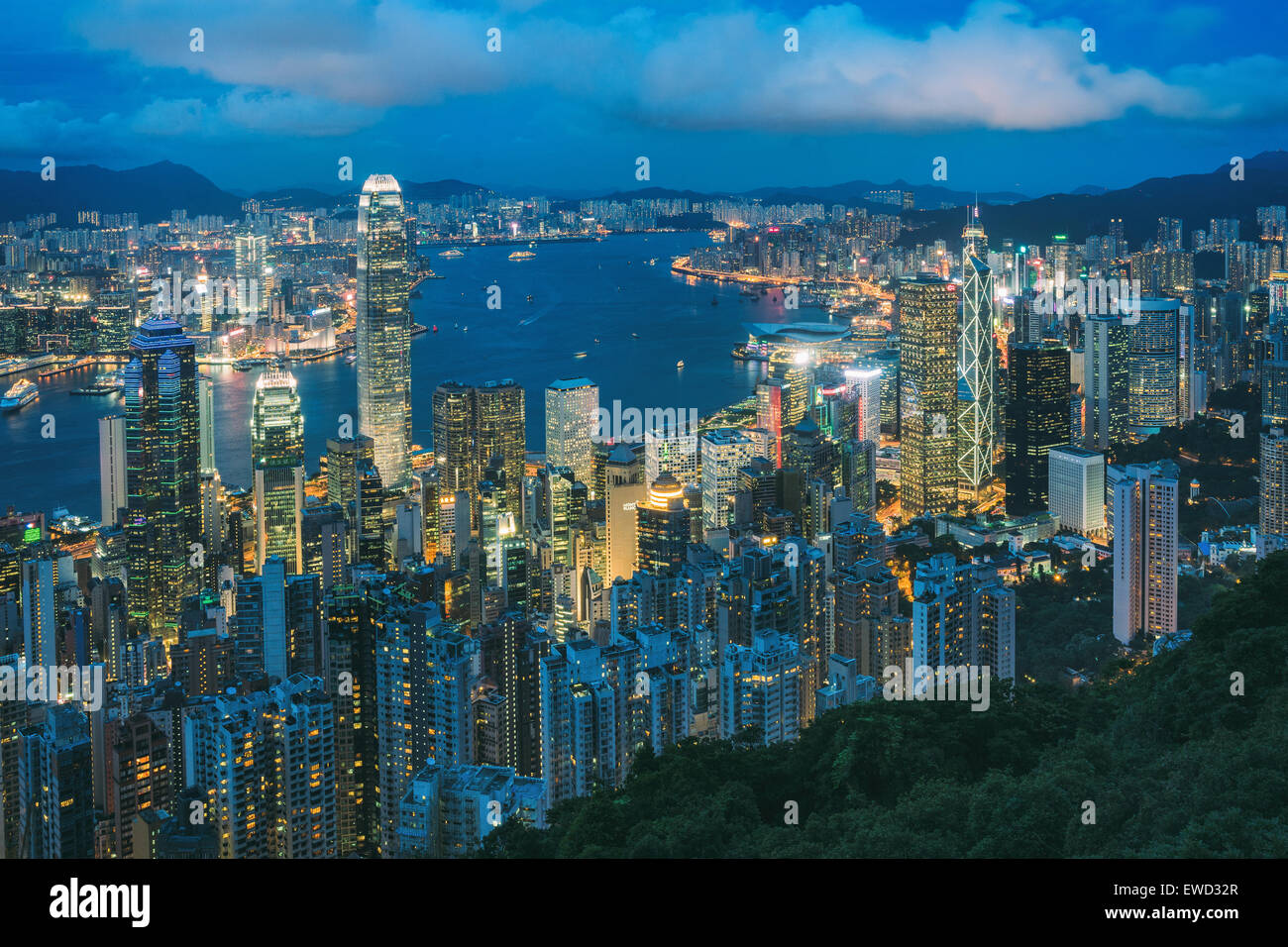 Panoramic view of victoria harbour hong kong skyline from the peak ...