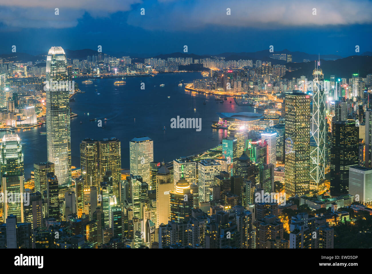 Panoramic view of victoria harbour hong kong skyline from the peak ...