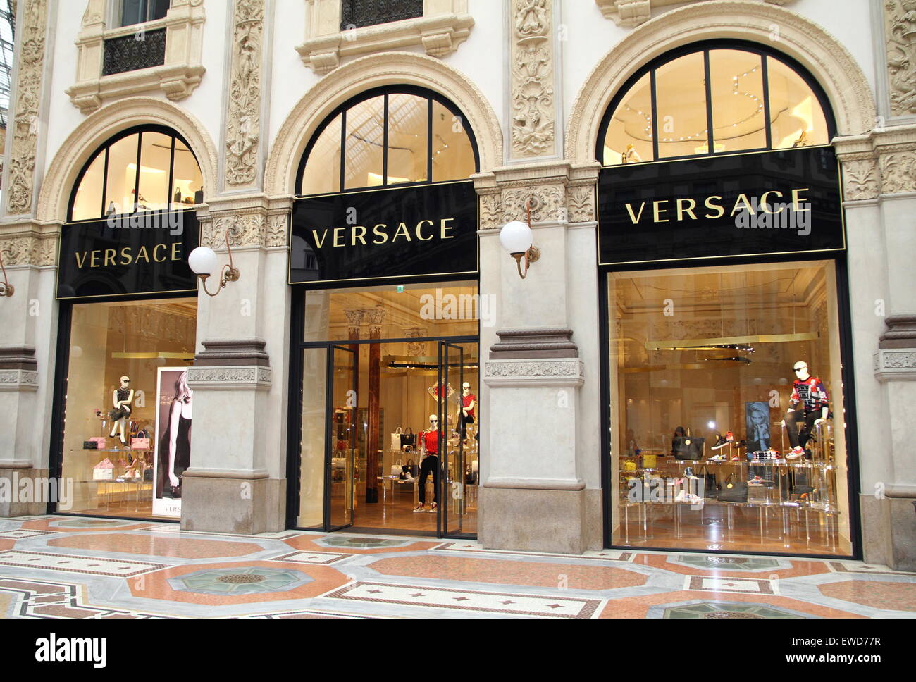 Versace store in Galleria Vittorio Emanuele in Milan, Italy Stock Photo -  Alamy