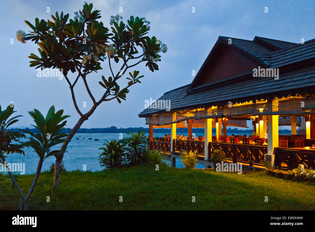 The PAN ARENA HOTEL RESTAURANT on DON KHONG ISLAND in the 10 Thousand Islands area of the Mekong River - SOUTHERN, LAOS Stock Photo