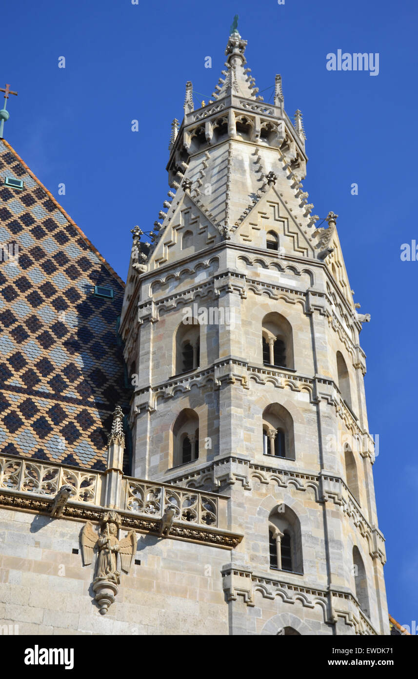 St stephan's cathedral tower vienna hi-res stock photography and images ...