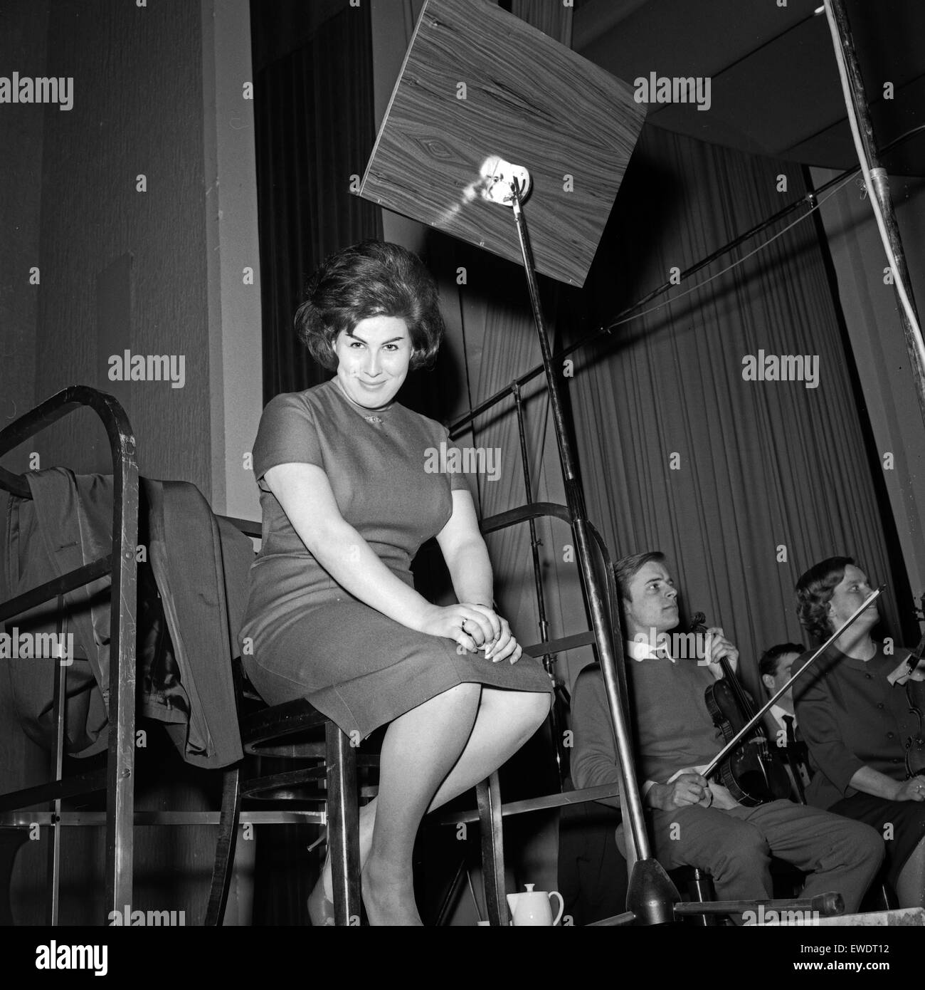 Gundula janowitz hi-res stock photography and images - Alamy