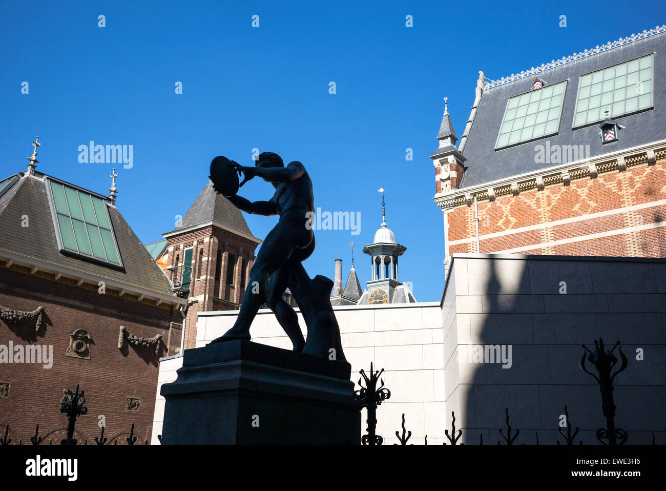 Amsterdam, the statue of a discus thrower in  the Rijksmuseum courtyard Stock Photo