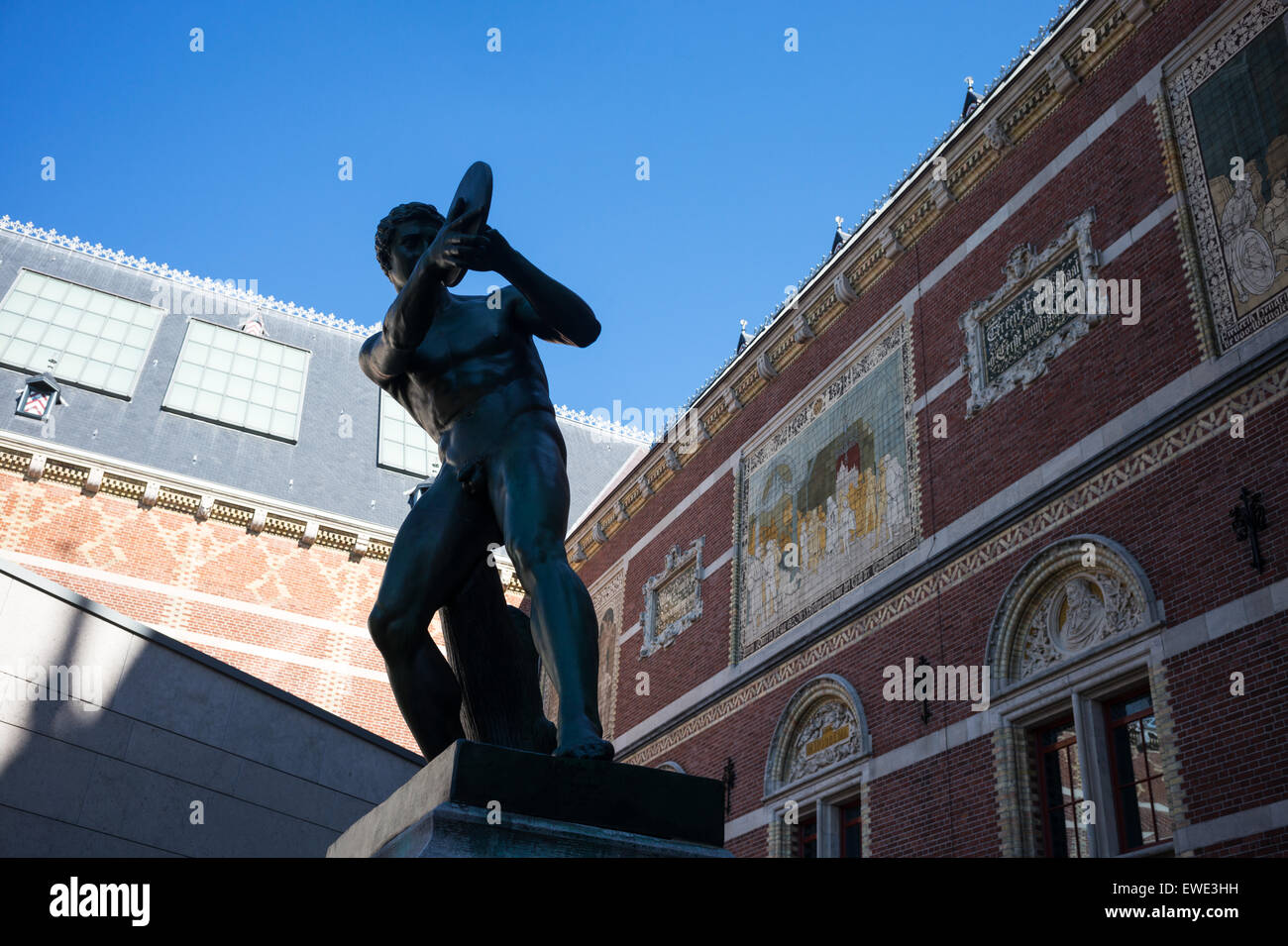 Amsterdam, the statue of a discus thrower in  the Rijksmuseum courtyard Stock Photo