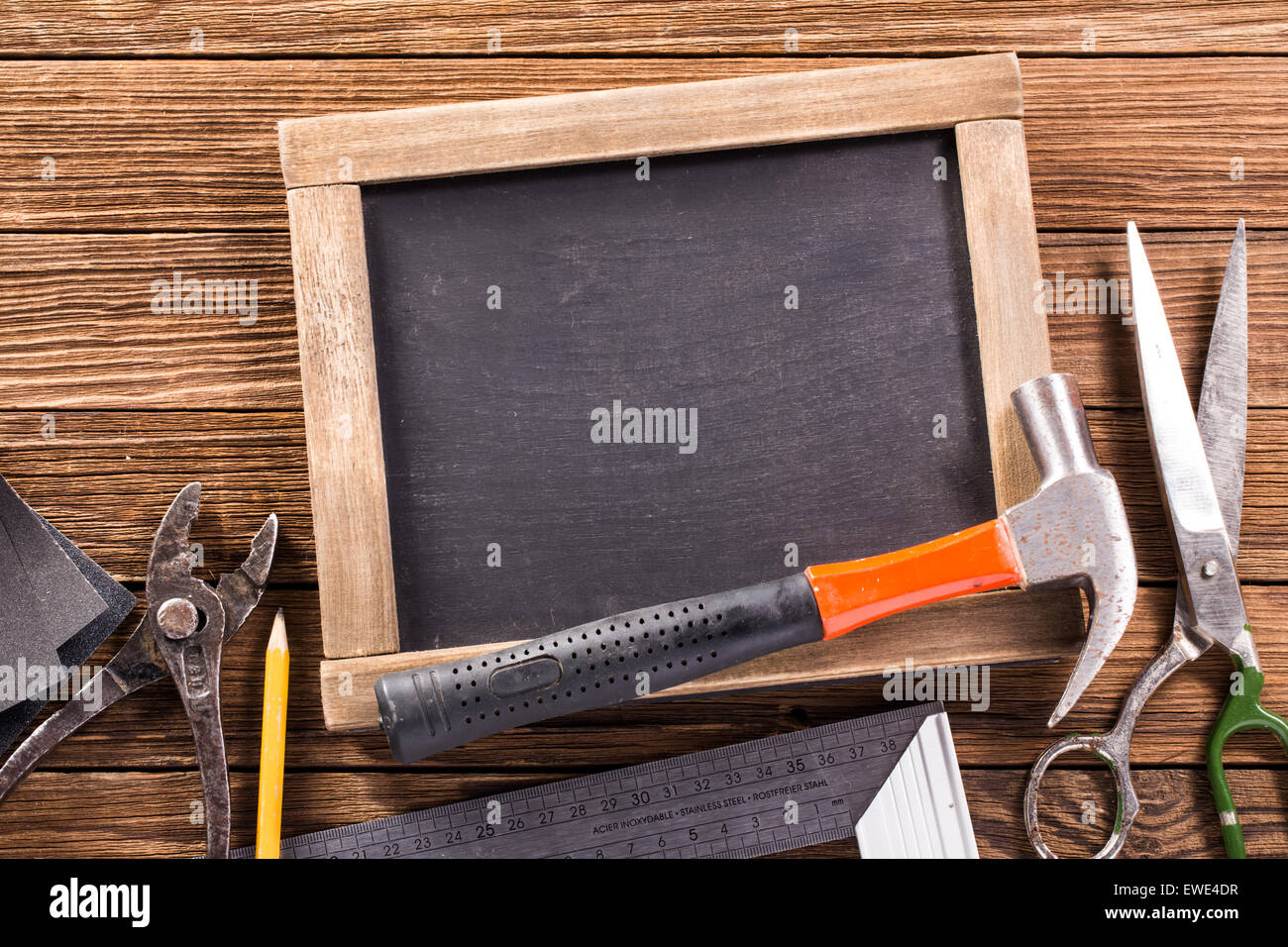 Construction online hardware tools