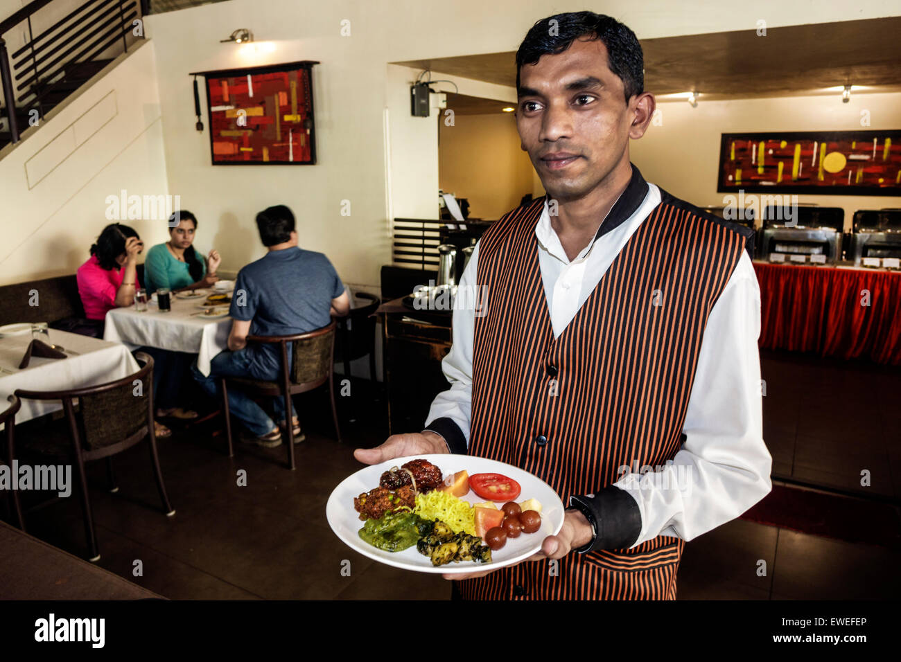 Mumbai India,Indian Asian,Churchgate,Veer Nariman Road,Indian Summer