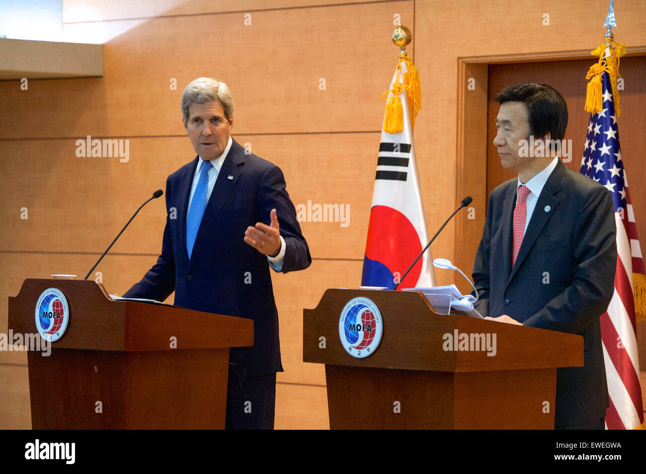 U.S. Secretary of State John Kerry addresses reporters during a news conference after a bilateral meeting with Republic of Korea Foreign Minister Yun Byung-se on May 18, 2015, at the Ministry of Foreign Affairs in Seoul, South Korea. Stock Photo