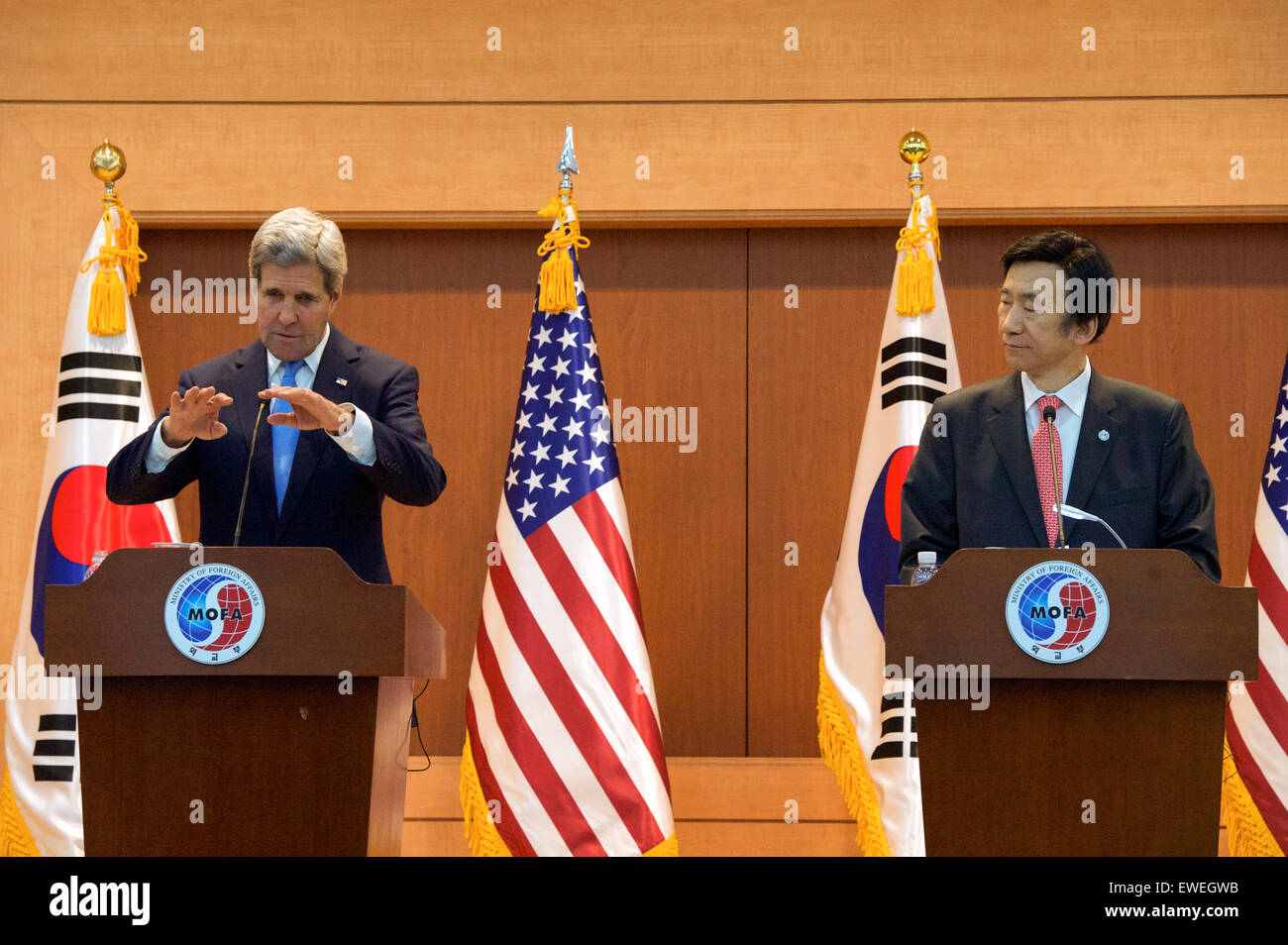 U.S. Secretary of State John Kerry addresses reporters during a news conference after a bilateral meeting with Republic of Korea Foreign Minister Yun Byung-se on May 18, 2015, at the Ministry of Foreign Affairs in Seoul, South Korea. Stock Photo