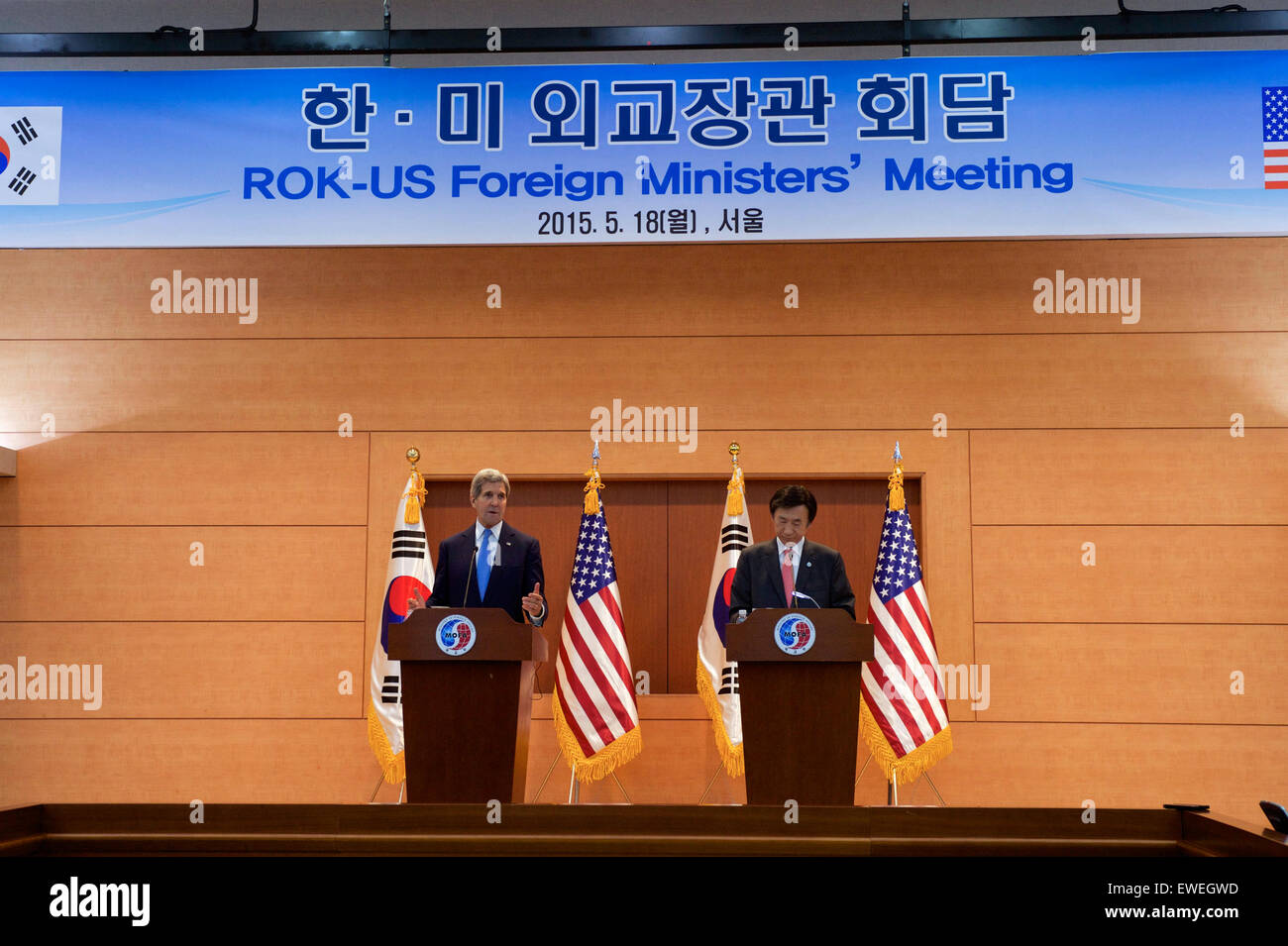 U.S. Secretary of State John Kerry stands with Republic of Korea Foreign Minister Yun Byung-se during a news conference that followed a bilateral meeting on May 18, 2015, at the Ministry of Foreign Affairs in Seoul, South Korea. Stock Photo