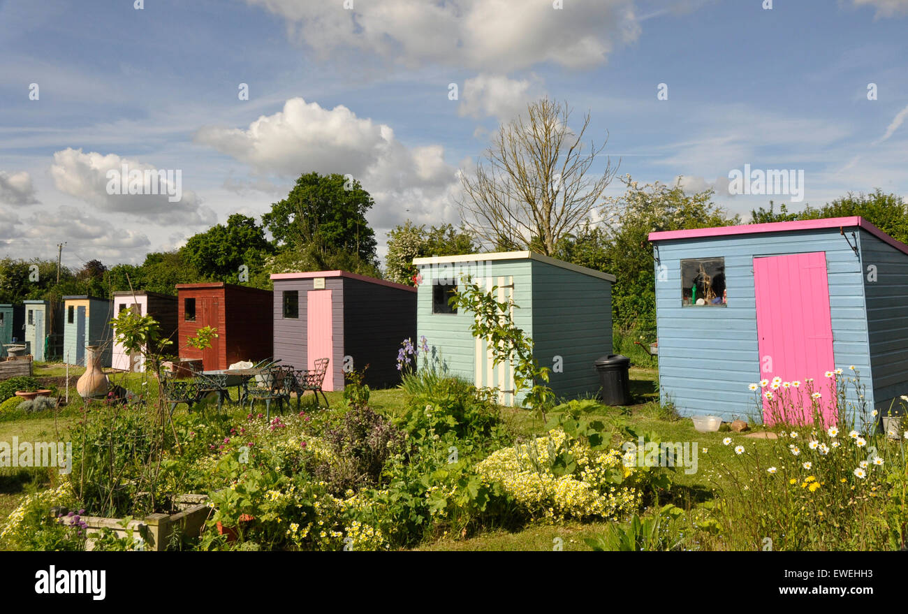Coloured sheds hi-res stock photography and images - Alamy