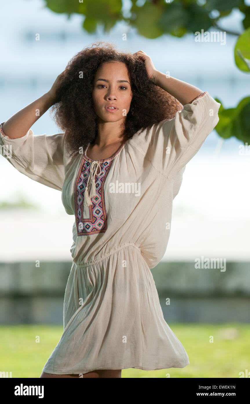 70s fashion hippie hi-res stock photography and images - Alamy