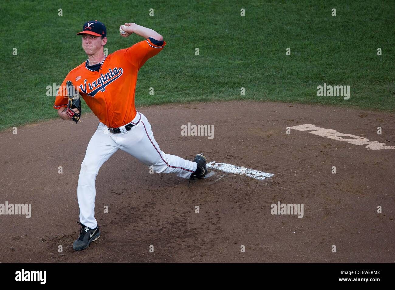 Omaha, NE, USA. 24th June, 2015. Virginia pitcher Brandon Waddell #20 in action during game 3 of the 2015 NCAA Men's College World Series Finals between the Virginia Cavaliers and Vanderbilt Commodores at TD Ameritrade Park in Omaha, NE.Nathan Olsen/Cal Sport Media/Alamy Live News Stock Photo
