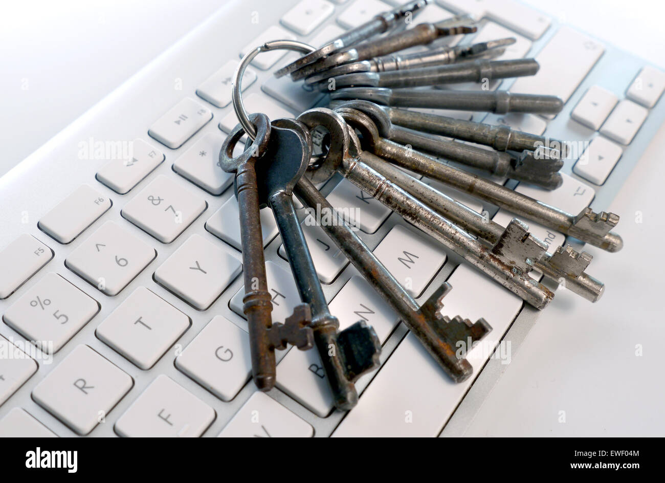 Lock And Key Computer computer keyboard and lock Stock Photo - Alamy
