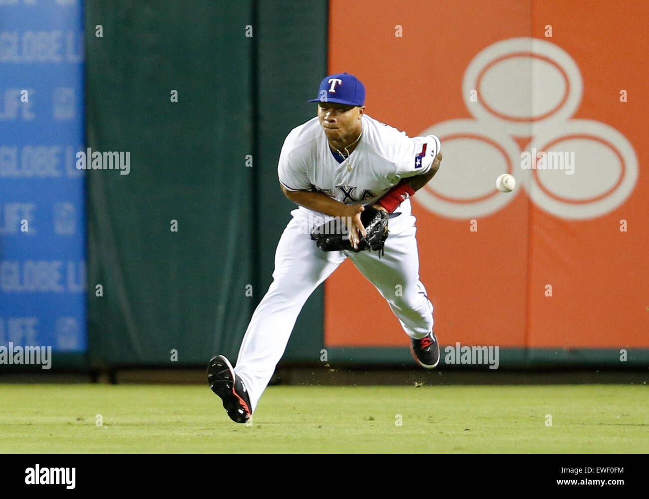 Arlington, Texas, USA. 24th June, 2015. Texas Rangers outfielder ...