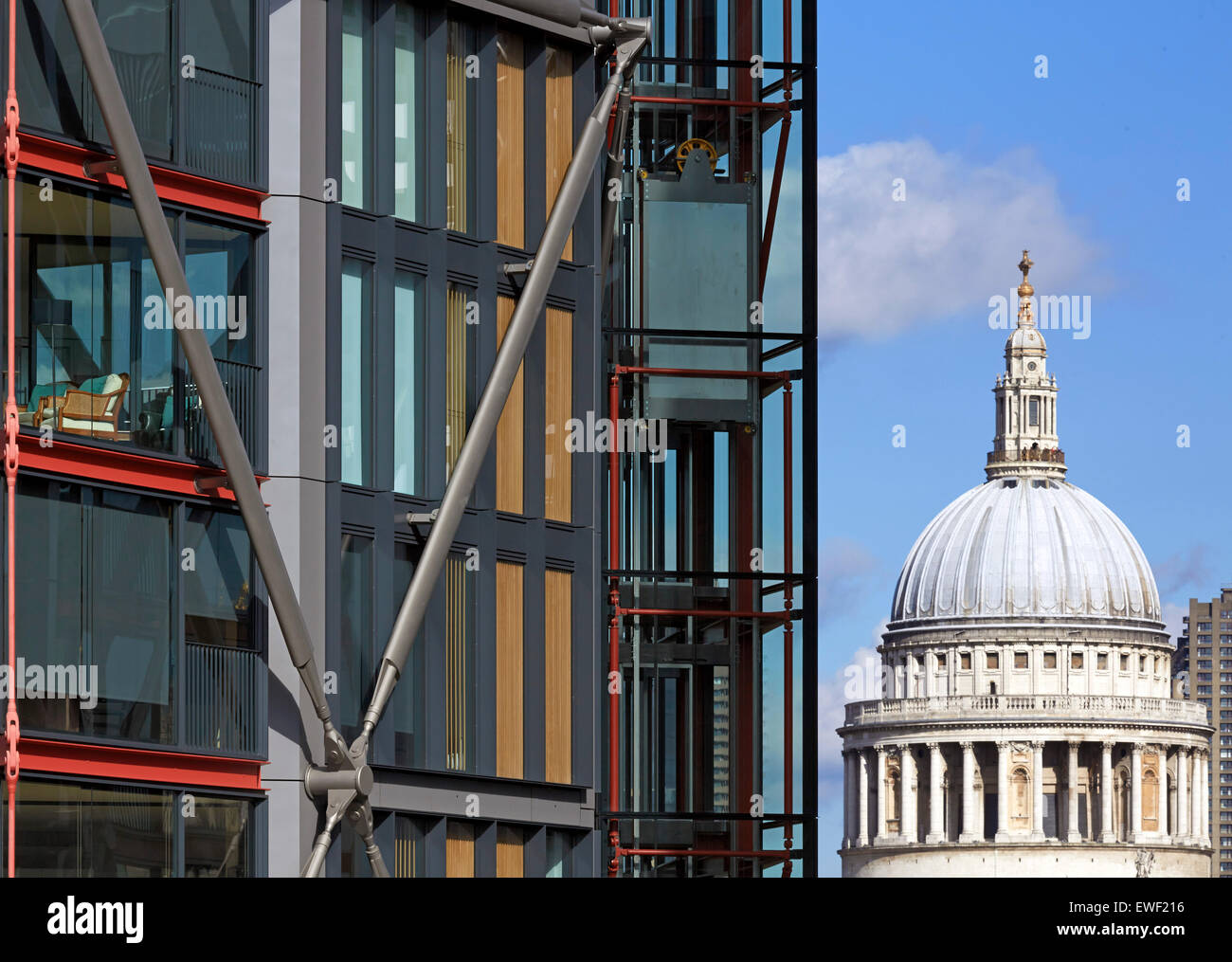 Tight detail with Neo framing St Pauls. Neo Bankside, London, United Kingdom. Architect: Rogers Stirk Harbour + Partners, 2014. Stock Photo