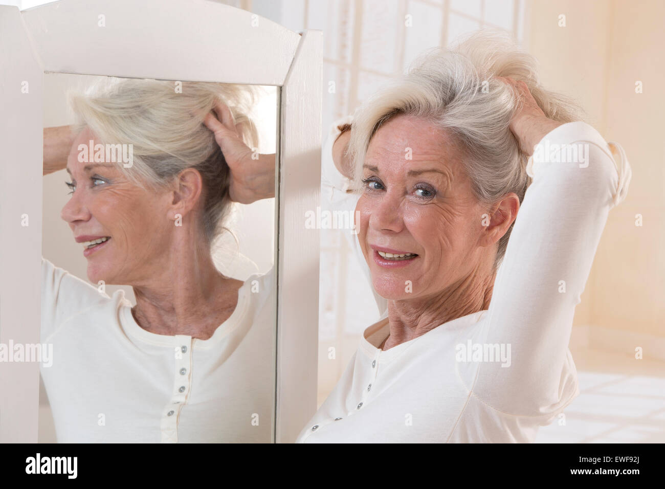 HAIR CARE, SENIOR Stock Photo Alamy