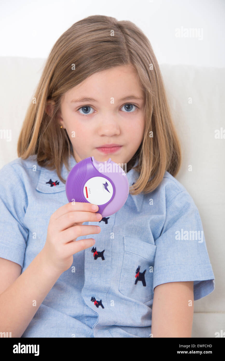 ASTHMA TREATMENT, CHILD Stock Photo Alamy