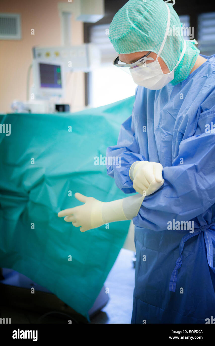 Orthopedic surgeons hires stock photography and images Alamy