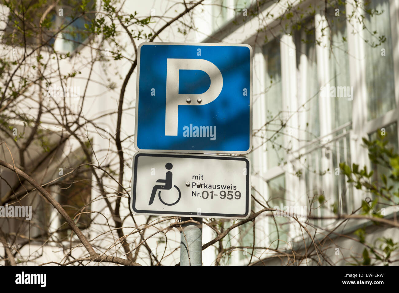 Parking sign Stock Photo - Alamy