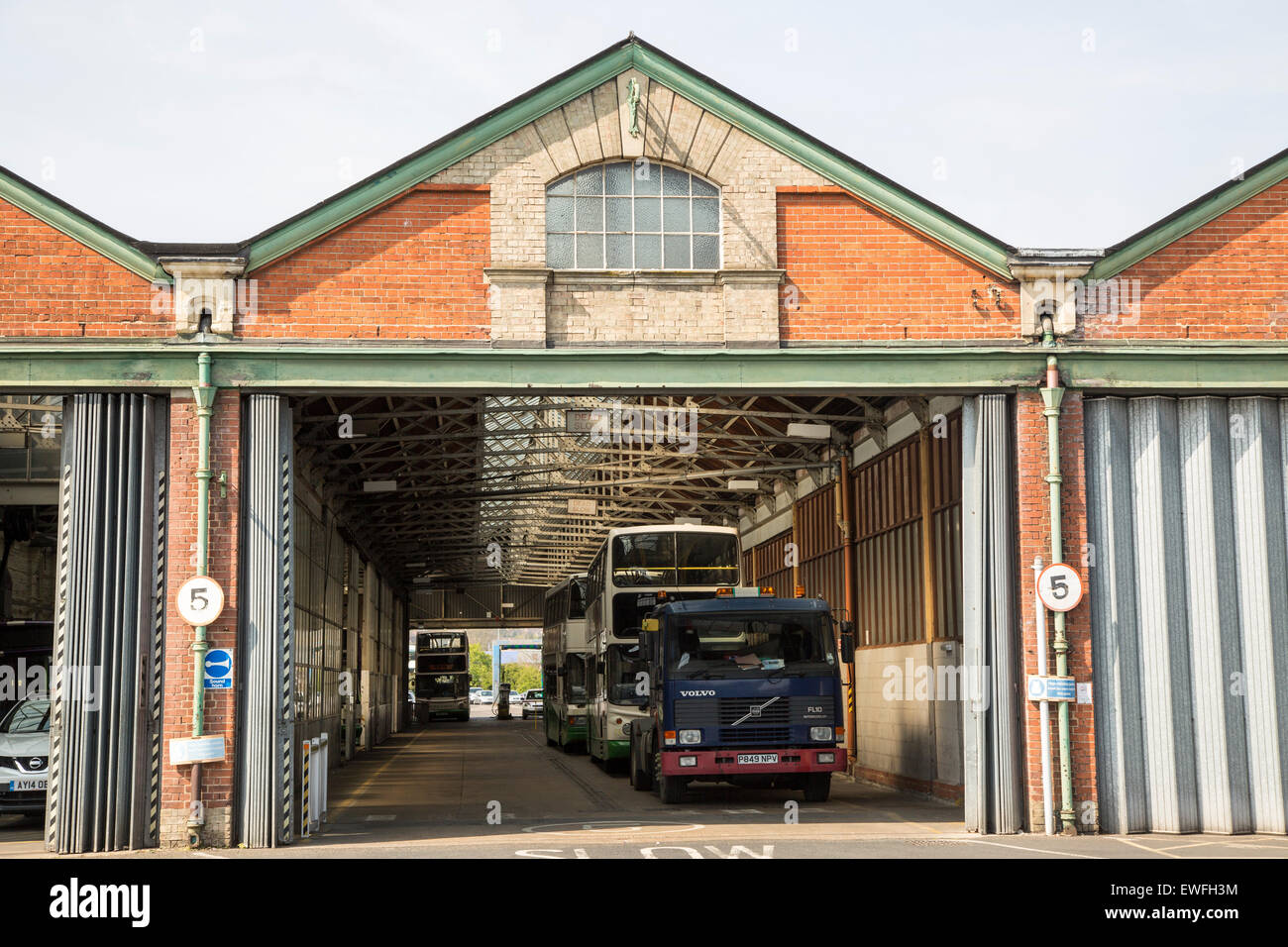 Bus depot uk hires stock photography and images Alamy