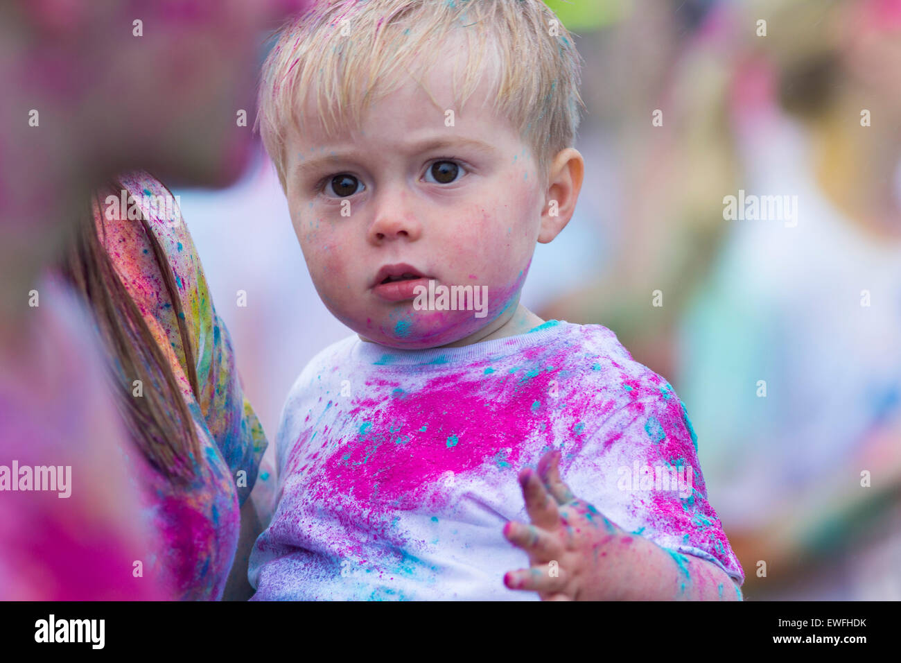 Redbourn, Hertfordshire, UK. 13th June, 2015. People gathered at the Hertfordshire County Show for the Color Me Rad 5K run. Stock Photo