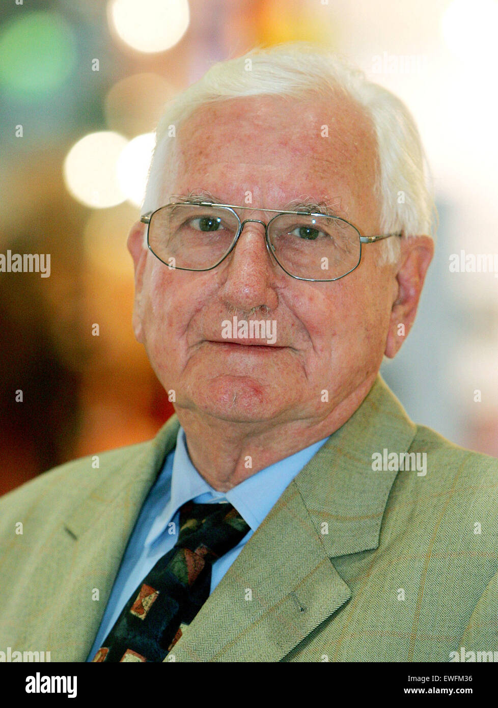 FILE - A file picture dated 06 October 2006 shows historian and writer Gerhard A. Ritter during the Frankfurt Book Fair. He died on 20 June 2015 at the age of 86 after a long battle with cancer. Photo: Jan Woitas/dpa Stock Photo