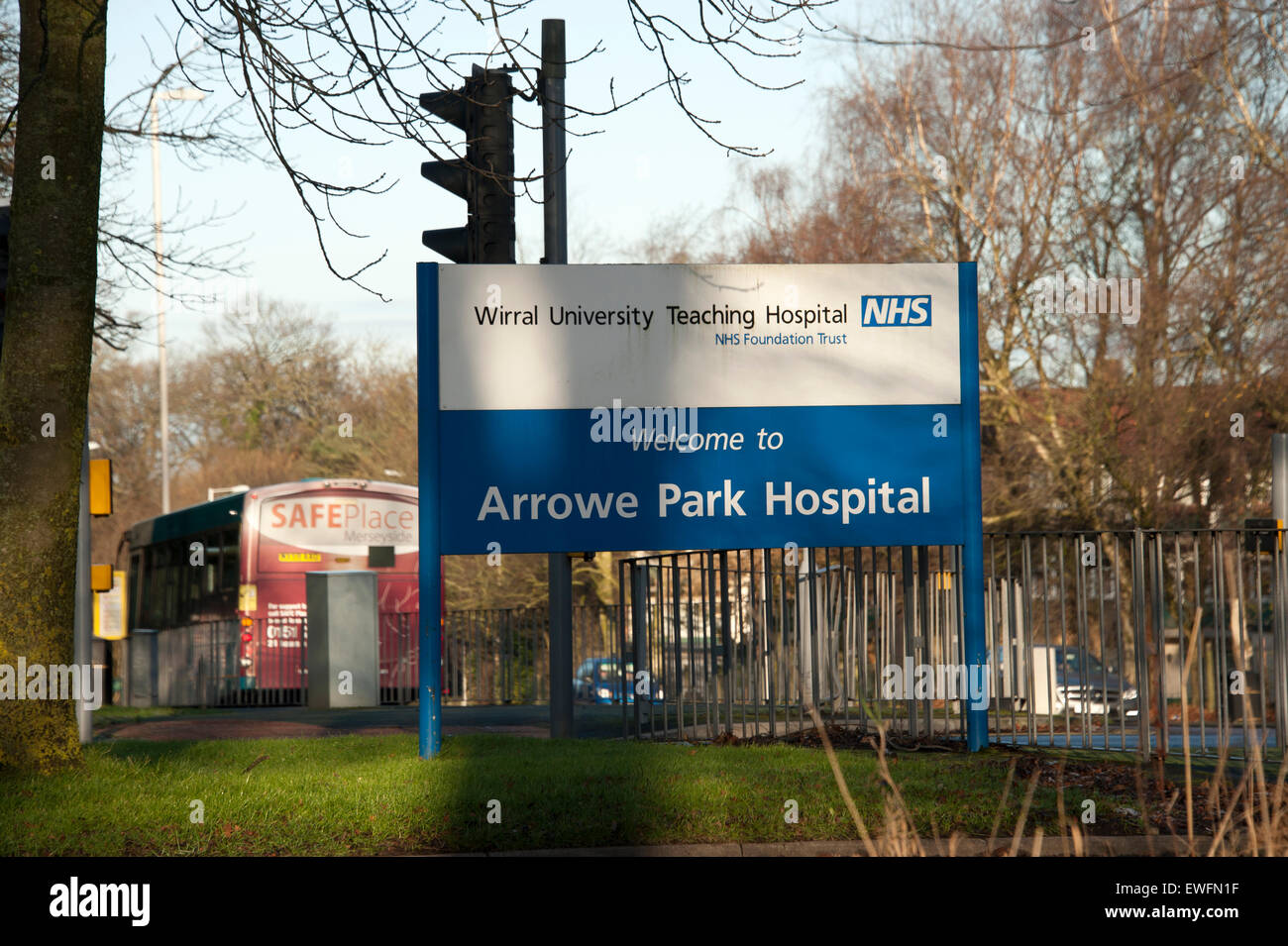 Arrowe Park Hospital Wirral University Teaching NHS Stock Photo Alamy