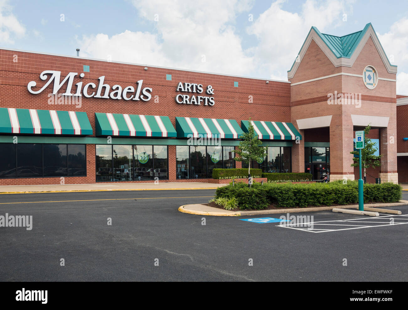 Michael's Arts and Crafts Store, NYC Stock Photo - Alamy