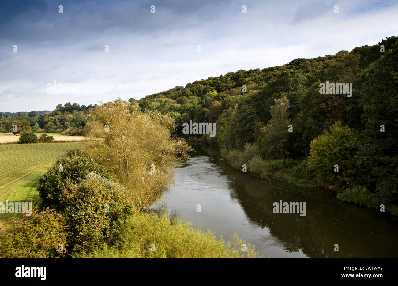 UK, England, Shropshire, Bridgnorth, View of River Severn from Severn Valley Railway train crossing Victoria Bridge Stock Photo