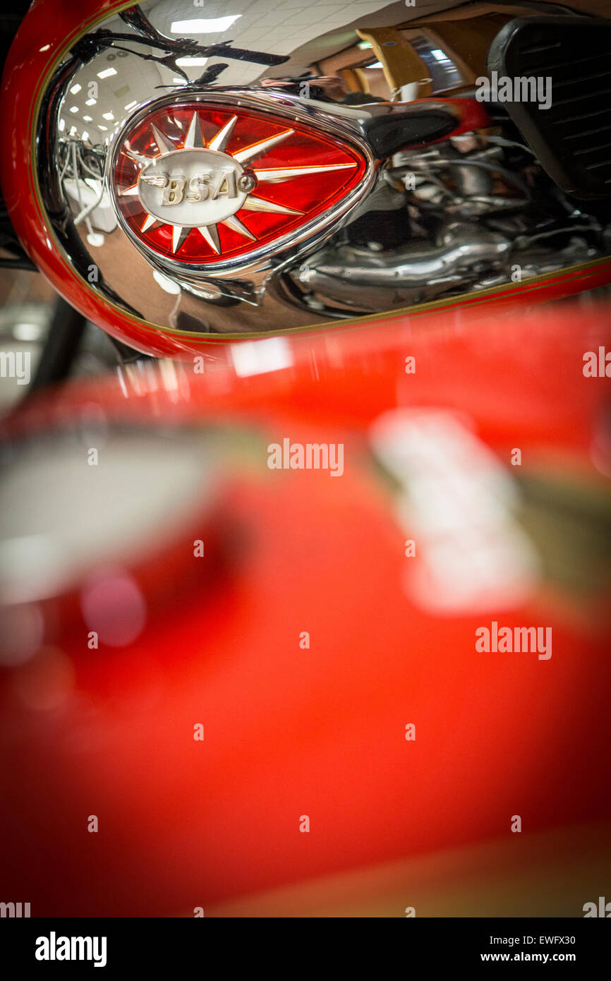 Details about   BSA MOTORCYCLE BADGE LED LIGHT SIGN LOGO GARAGE VINTAGE AUTOMOBILIA BANTAM 