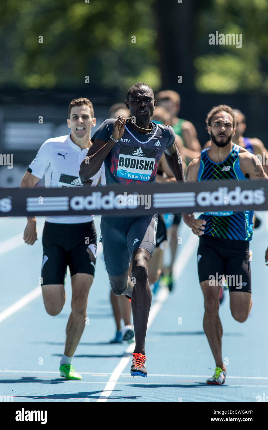 David Rudisha (KEN) winning in the Men's 800m at the 2015 Adidas NYC Stock  Photo - Alamy