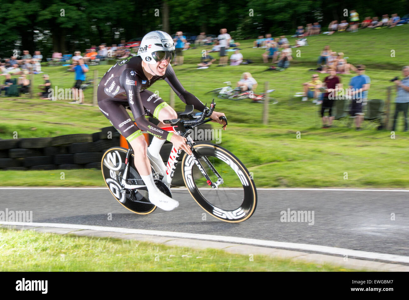 Lincoln, UK. 25th June, 2015. Matthew Bottrill (www.drag2zero.com) competes in the British Cycling Time Trial Championships at Cadwell Park near Lincoln, United Kingdom on 25 June 2015. A pre-race favourite, Bottrill was caught by winner Alex Dowsett (Movistar) and finished out of the medals. Credit:  Andrew Peat/Alamy Live News Stock Photo